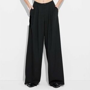 Elegant Black Wide-Leg Women's Pants